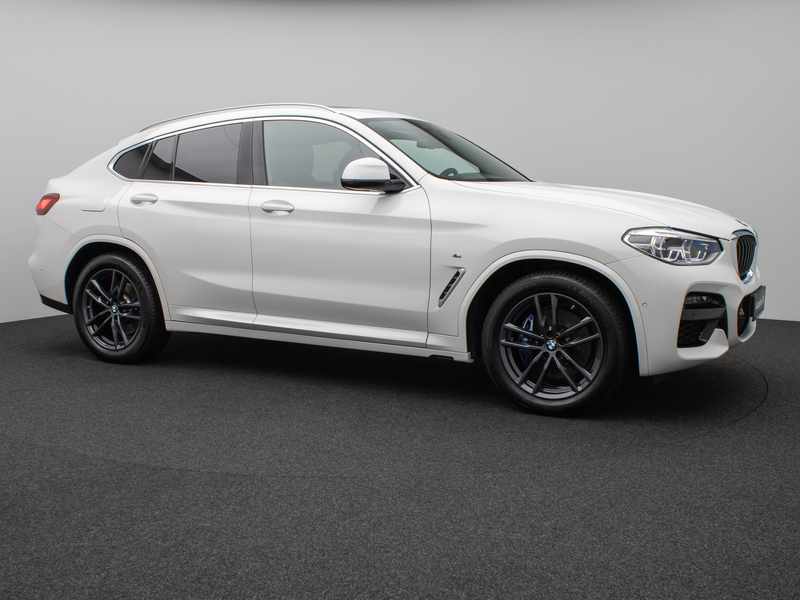 BMW X4 xD30d M Sport Kamera Panoram HUD DAB HiFi AHK — photo 4