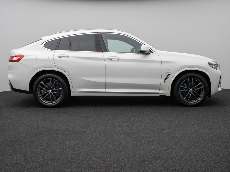 BMW X4 xD30d M Sport Kamera Panoram HUD DAB HiFi AHK — photo 5