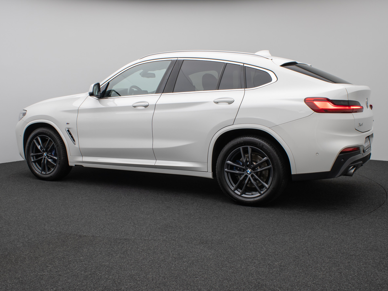 BMW X4 xD30d M Sport Kamera Panoram HUD DAB HiFi AHK — photo 10