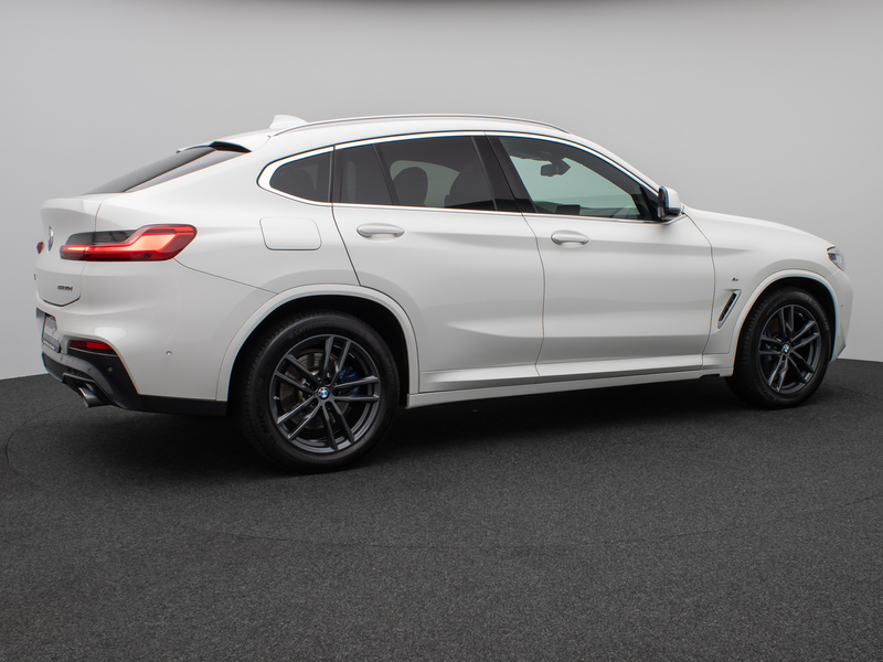 BMW X4 xD30d M Sport Kamera Panoram HUD DAB HiFi AHK — photo 6
