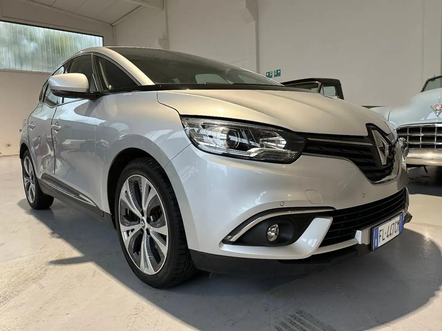 Renault Scenic Scénic dCi 8V 110 CV EDC Energy Bose AUTOMATICA Gris - 1