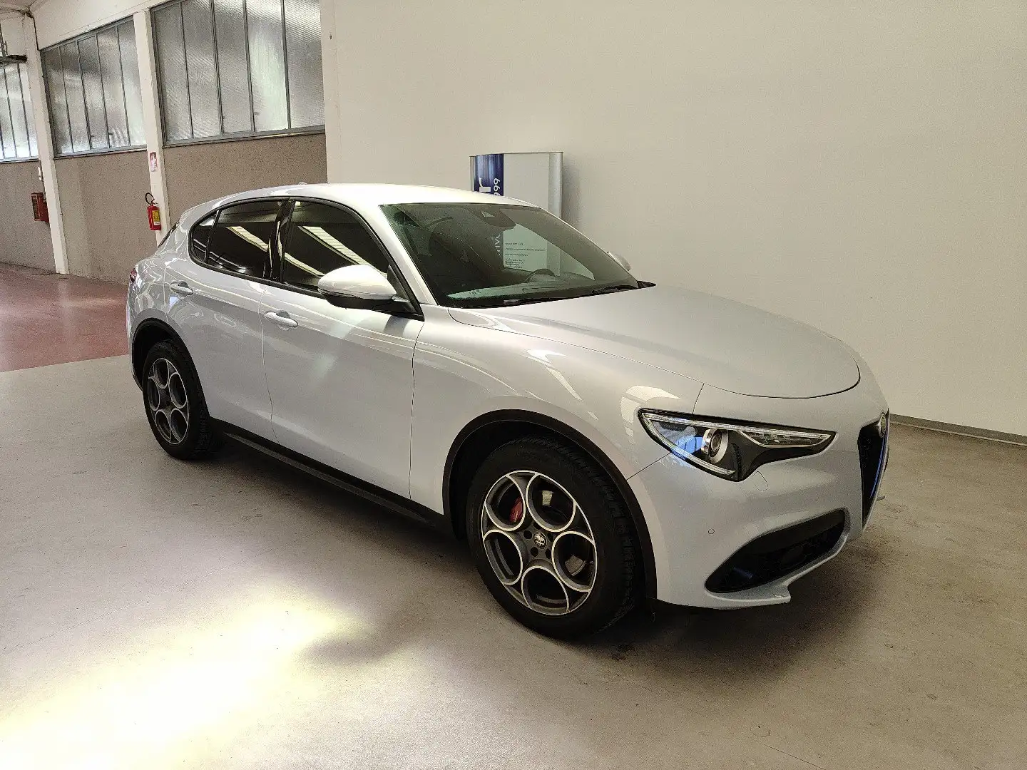 Alfa Romeo Stelvio 2.2 TD AT8 Q4 Pelle/Tessuto Navi BLISS Cerchi 19” Grigio - 2