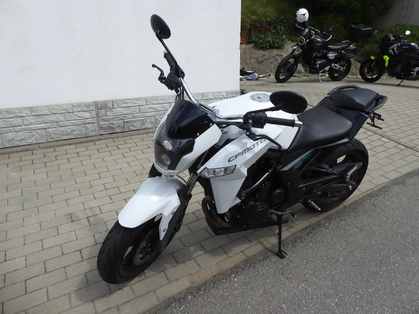 CFMOTO 650 NK Wit - 1