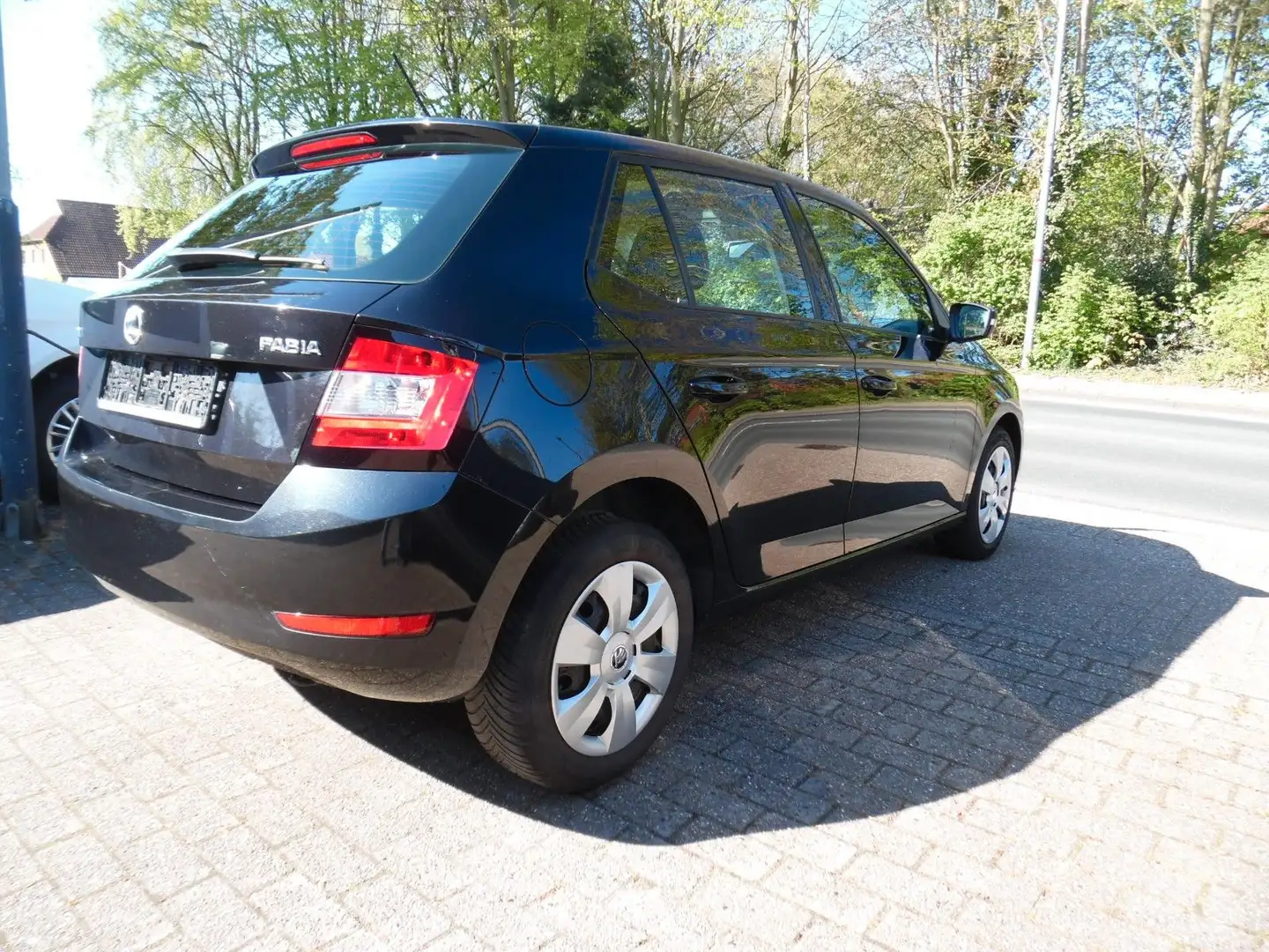 Skoda Fabia Cool Plus*Tempomat*5-Türer*DAB*USB Schwarz - 2