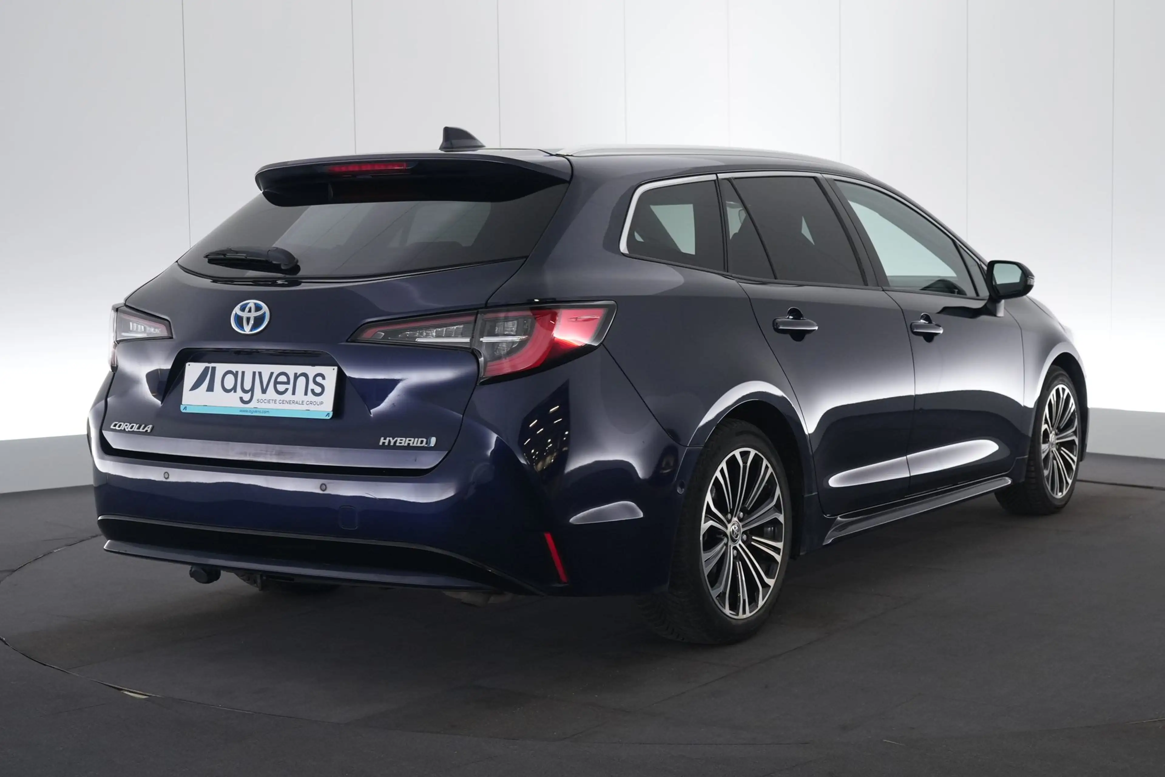 Toyota Corolla Touring Sports 1.8 HEV Premium E-CVT LEDER/STOF LE — photo 7
