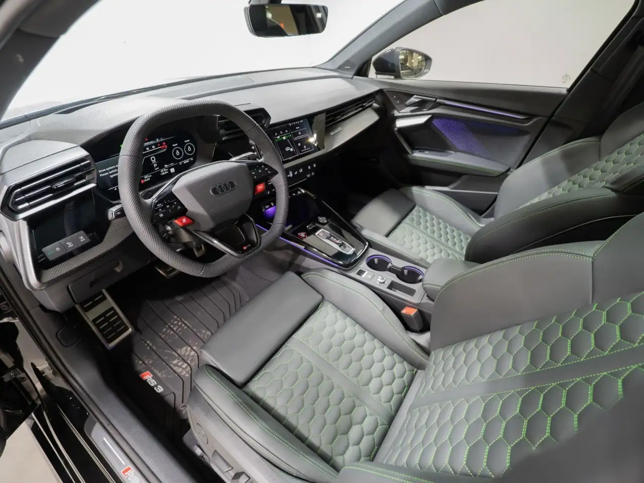 Audi RS3 снимка Audi RS3