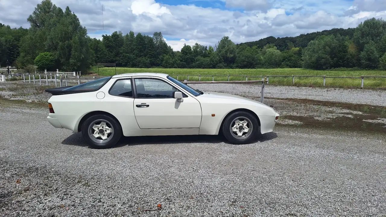 Porsche 944 II, foto 1
