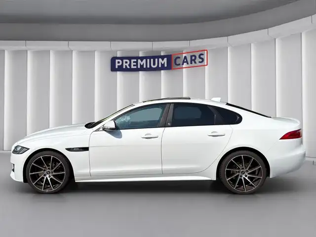 Jaguar XF view 2