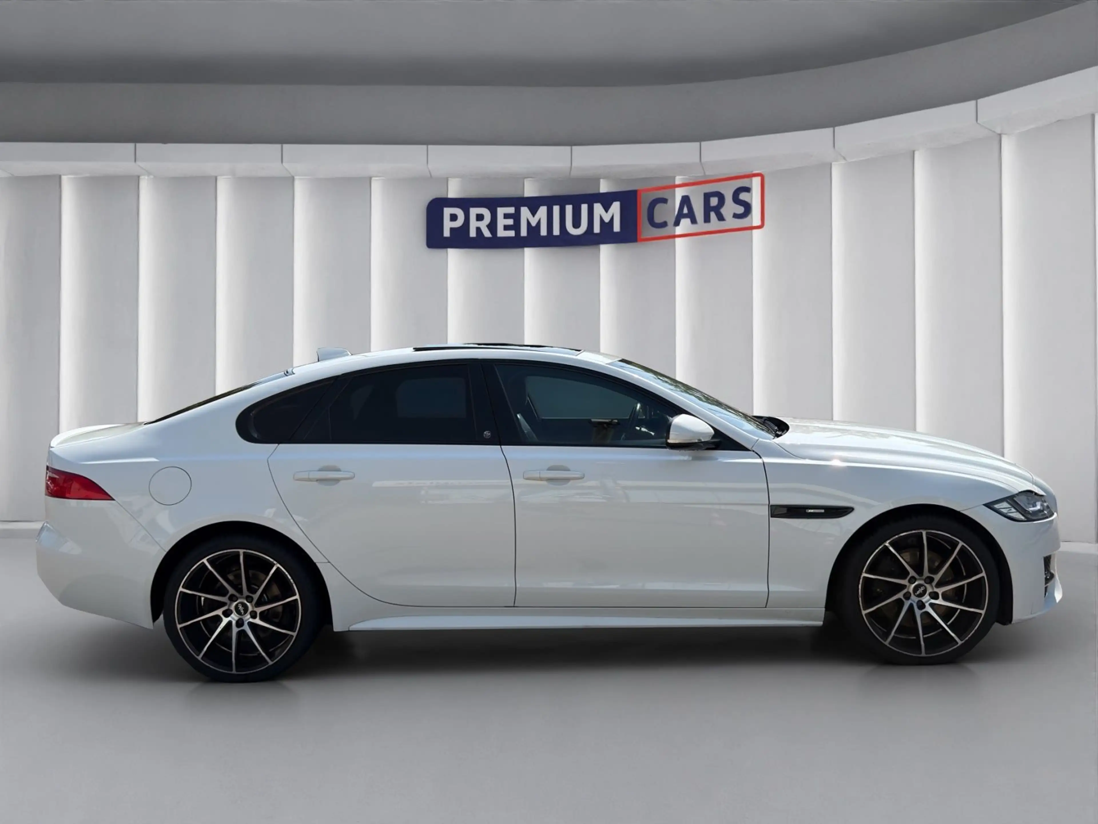 Jaguar XF Lim. R-Sport *Finanzierung*Garantie* — photo 6