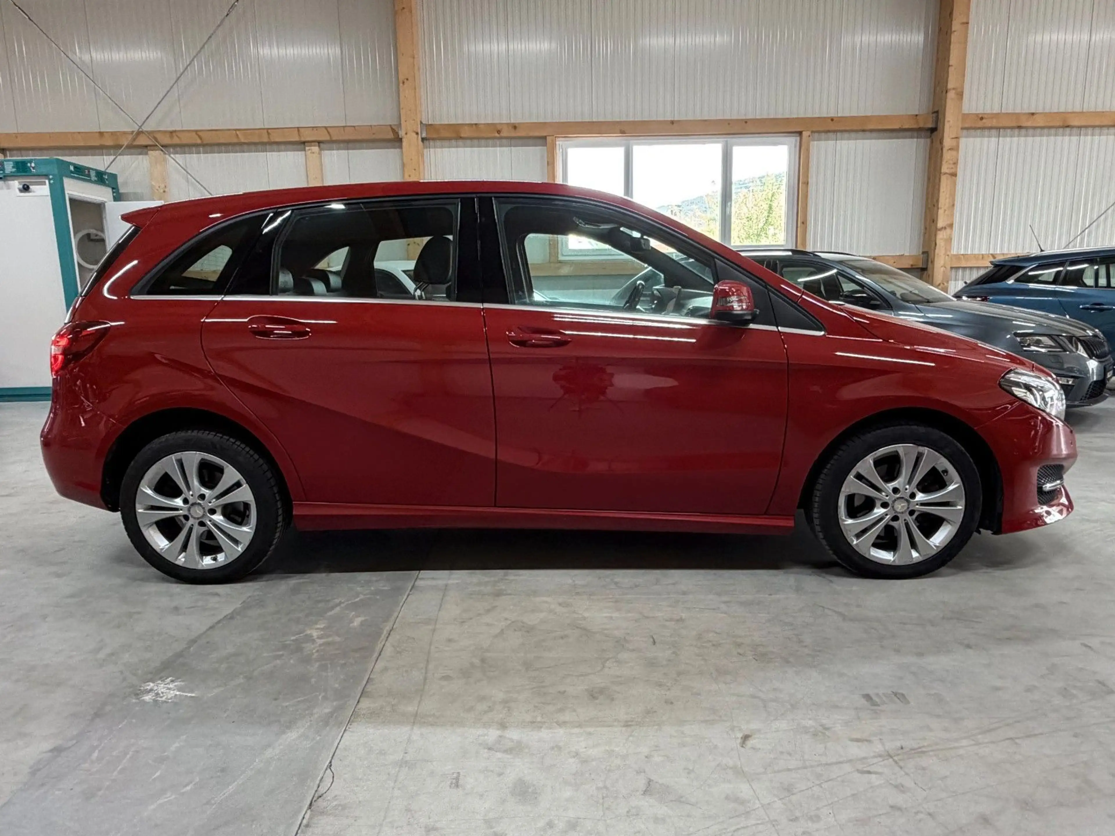 Mercedes-Benz B 220 d 4Matic UrbanStyle/AHK/STANDHZG/KAMERA — photo 8