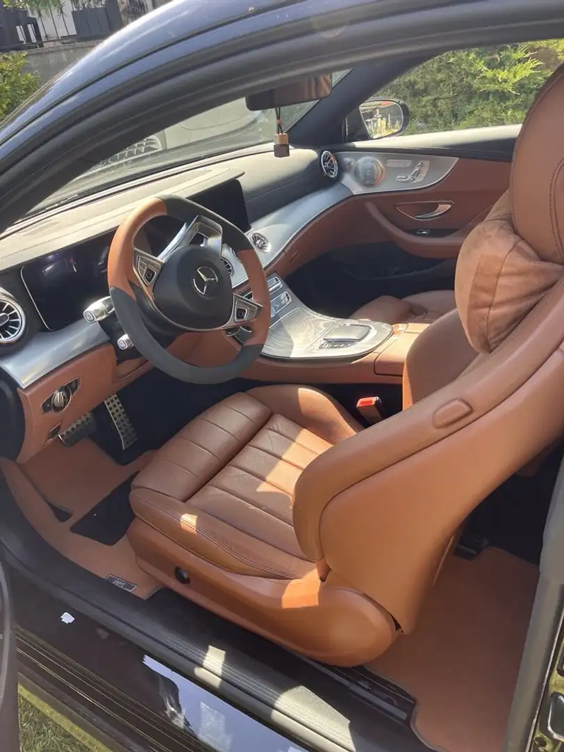 Mercedes-Benz E 220 d Coupe 9G-TRONIC AMG Line - 1