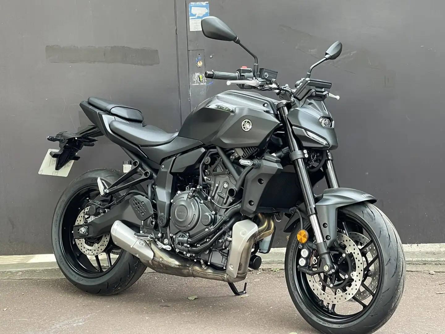Yamaha MT-07 Schwarz - 1