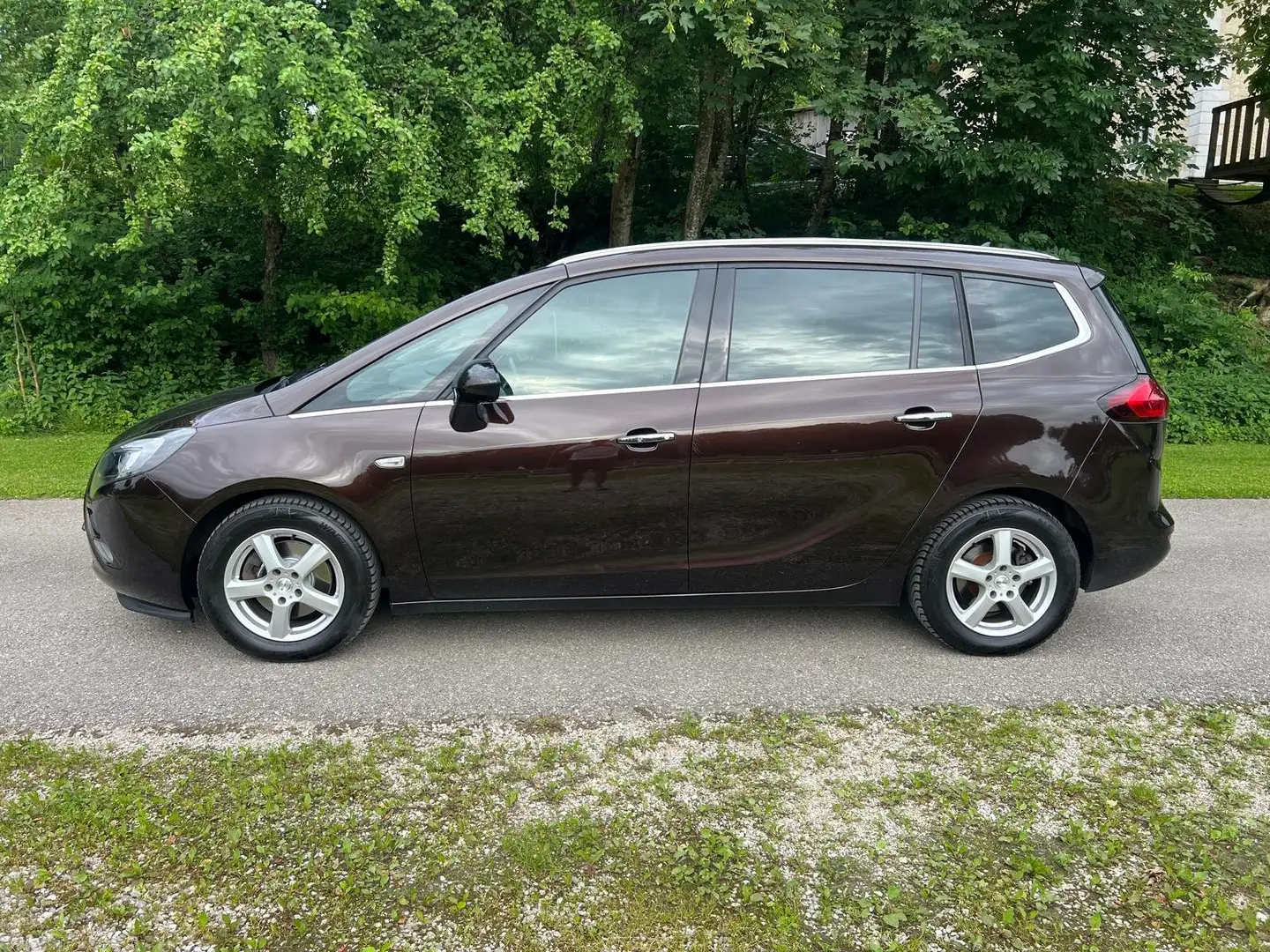 Opel Zafira Tourer Innovation 1,4 Turbo *Xenon*Lenkradhzg*Pickerl NEU - 2