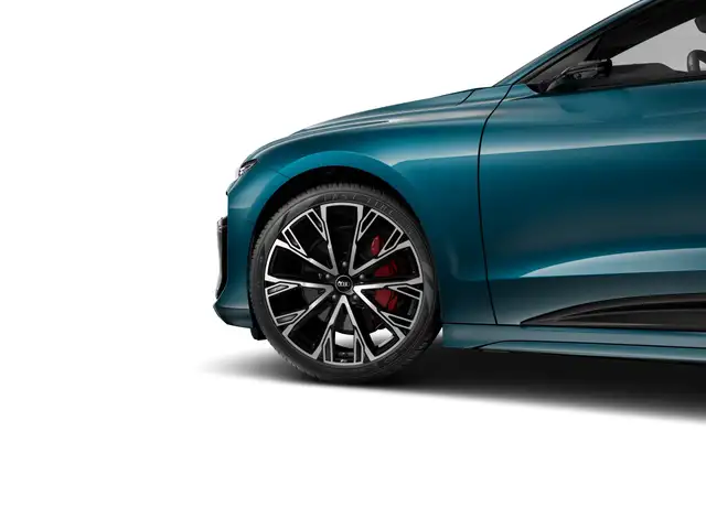 Audi E-Tron view 4
