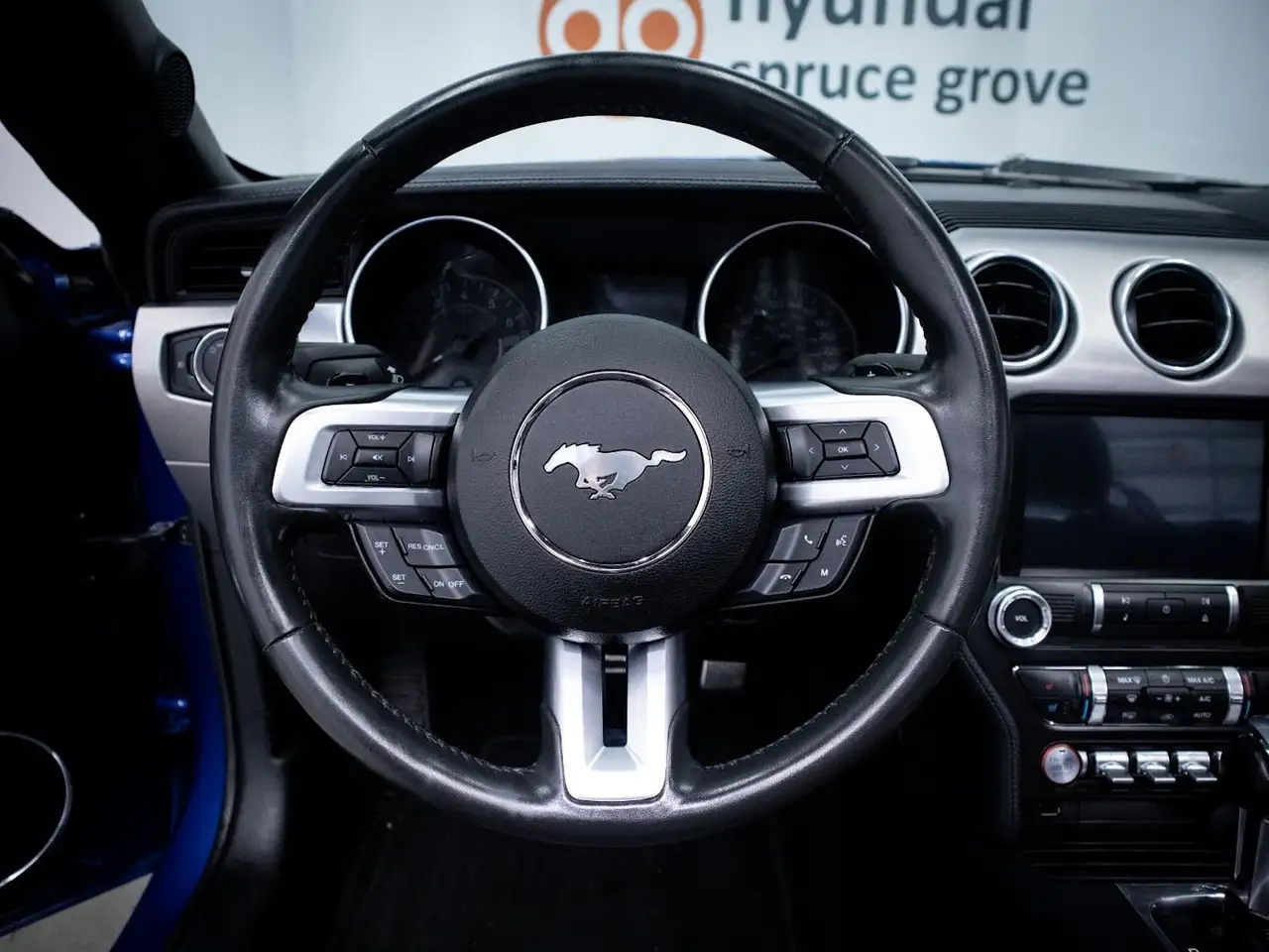 Ford Mustang снимка Ford Mustang