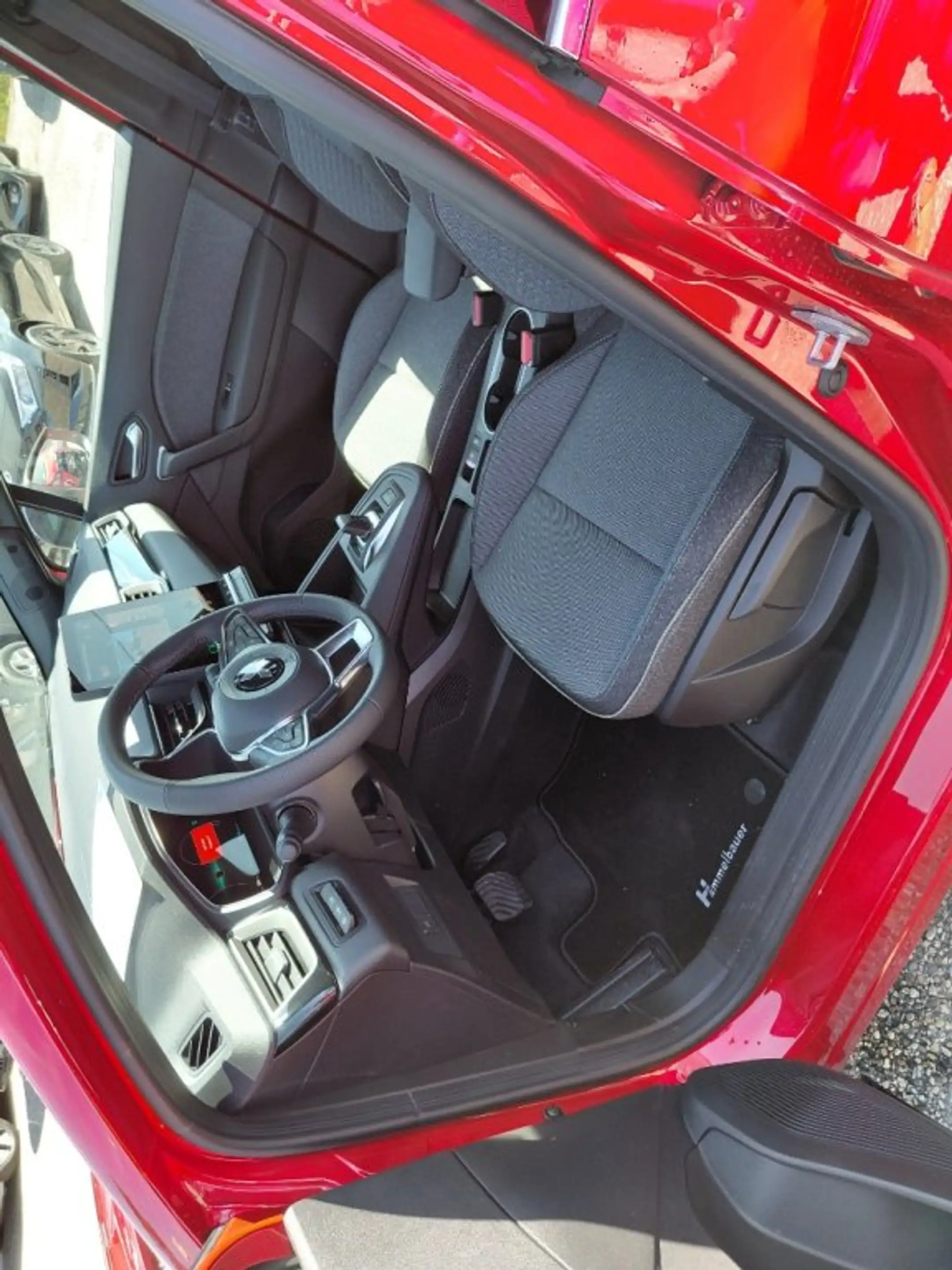 Mitsubishi Grandis 1,8 HEV Intense S+C+T 26,5 — photo 14