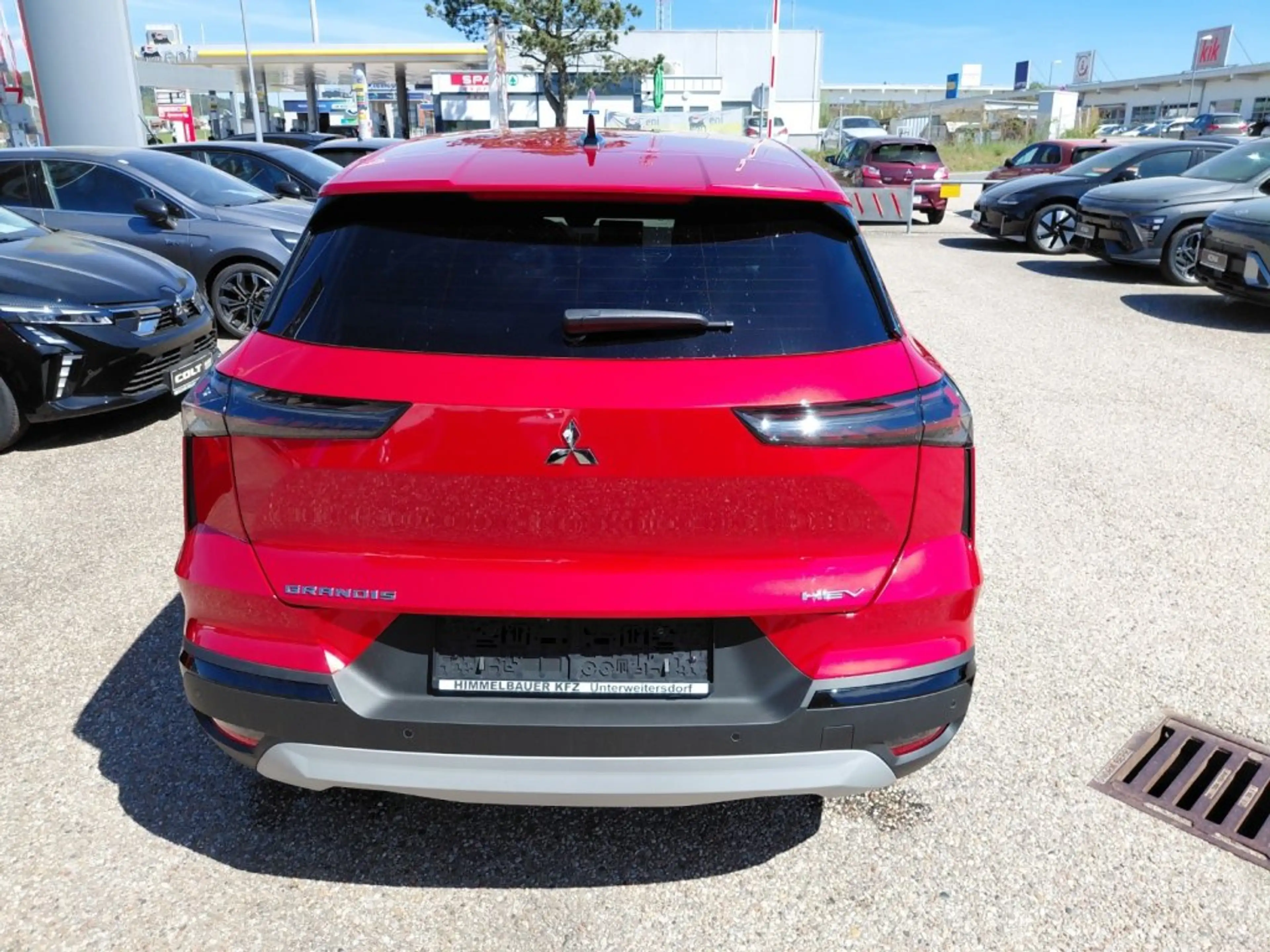 Mitsubishi Grandis 1,8 HEV Intense S+C+T 26,5 — photo 3