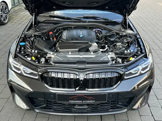 BMW 3 Series view 6