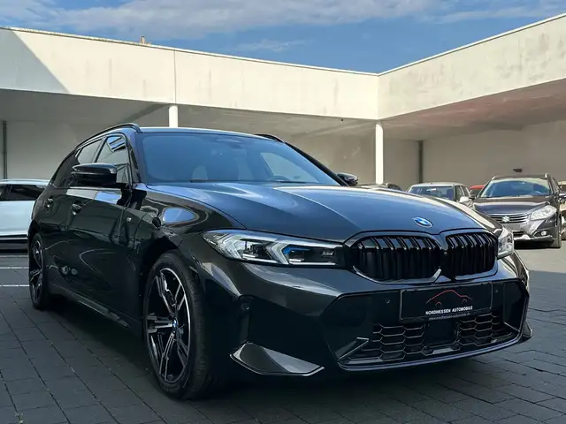 BMW 3 Series view 2