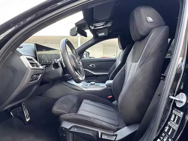 BMW 3 Series view 11