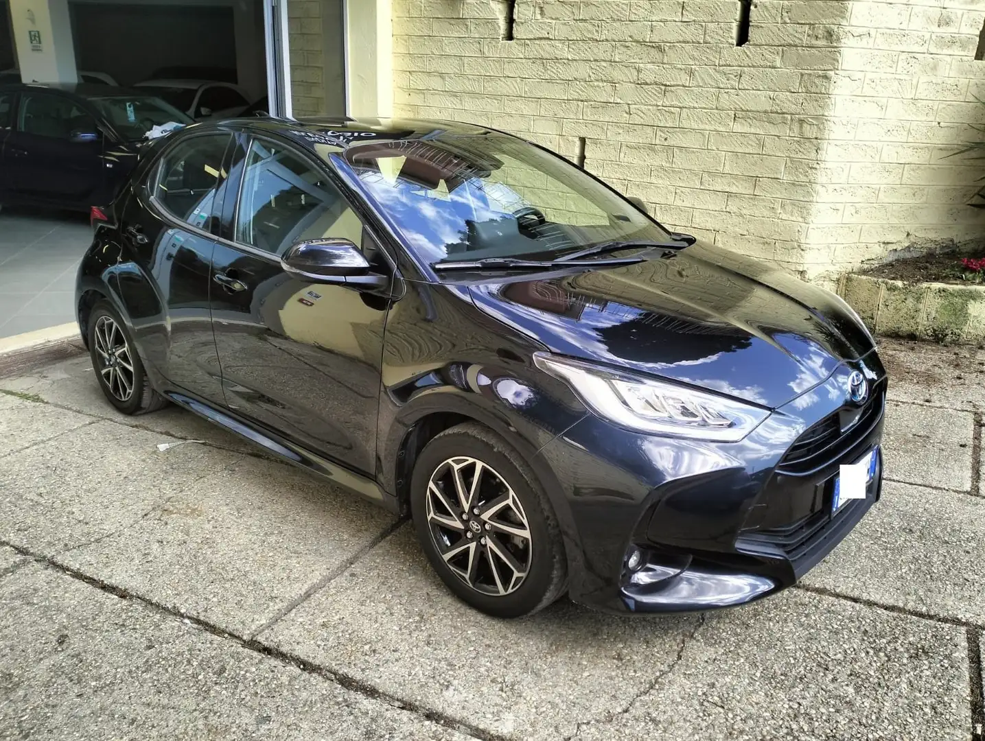 Toyota Yaris Yaris 1.5h Trend KM 75000 Cerchi Cruise Unipò! Noir - 1