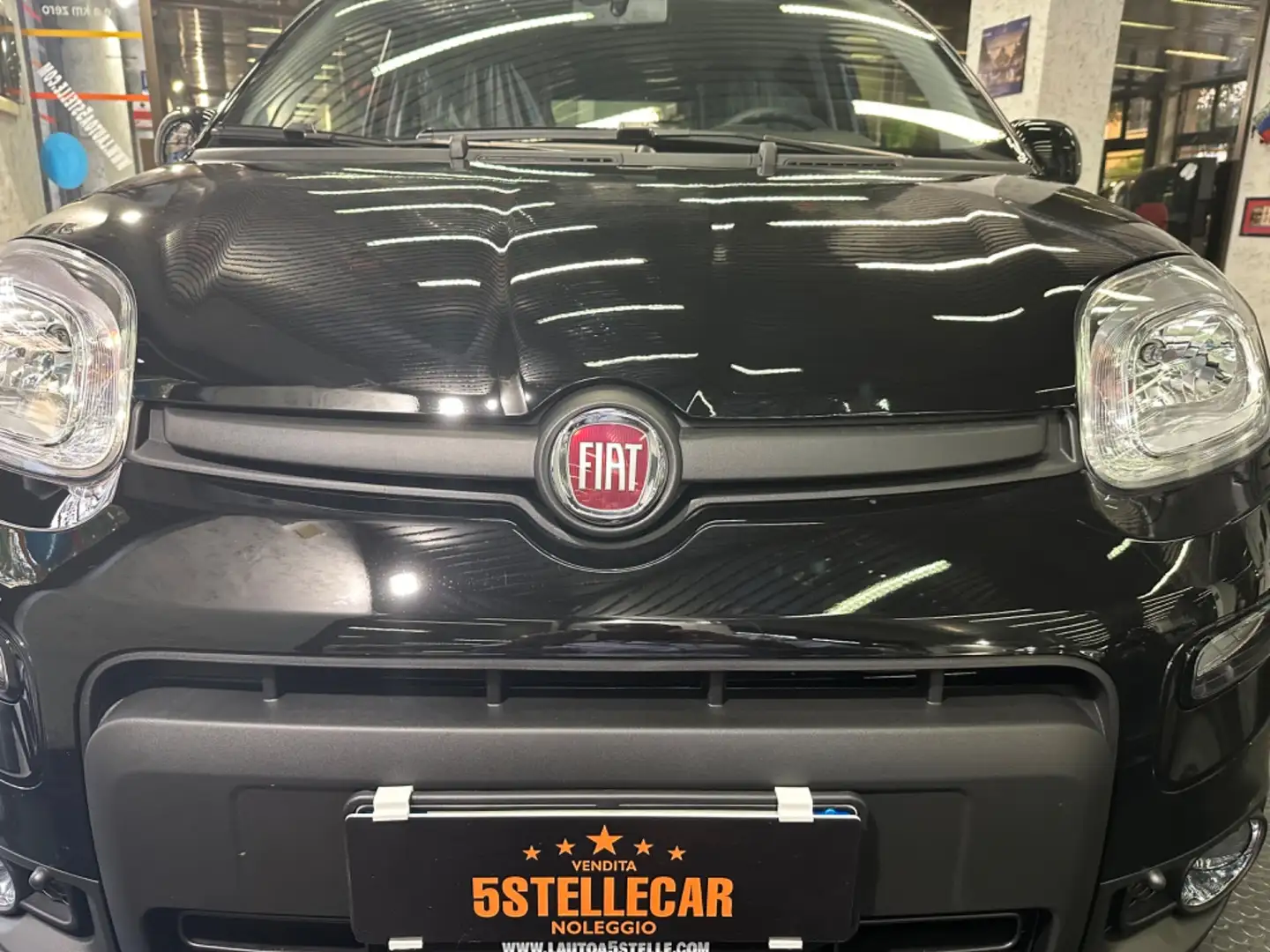 Fiat Panda 1.0 FireFly S&S Hybrid Style Pack NUOVA Nero - 2