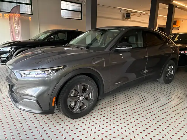 Ford Mustang Mach-E 269cv Aziendale