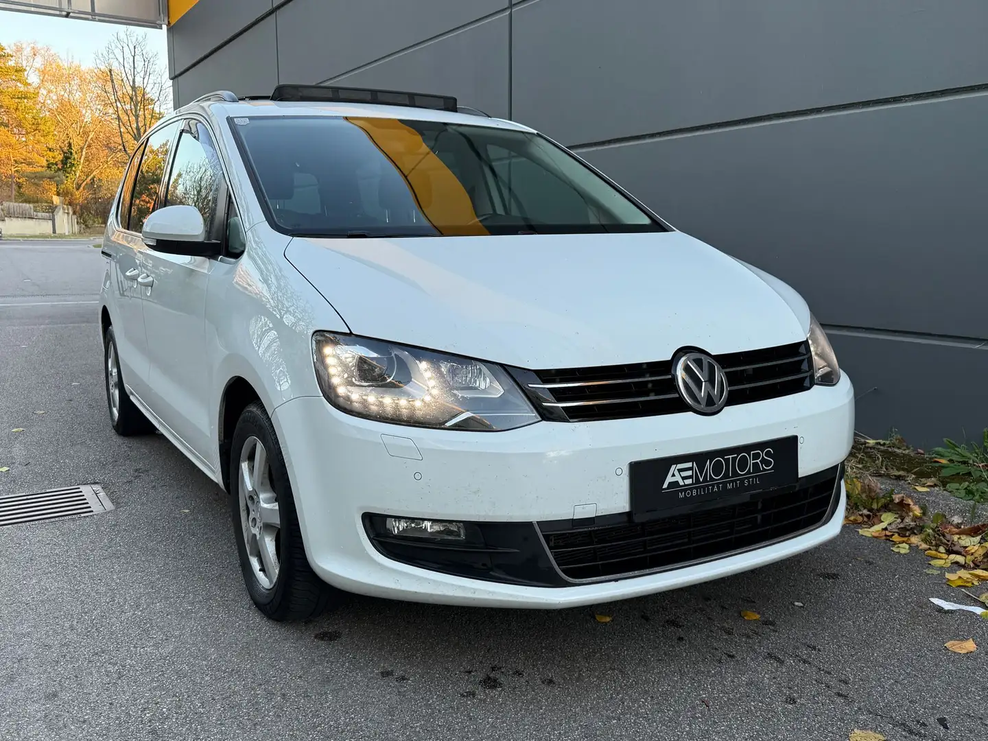 Volkswagen Sharan 2.O TDI*6.SITZER*PANO*NAVI*KLIMA*TEMPOMAT*XENON*K Weiß - 2