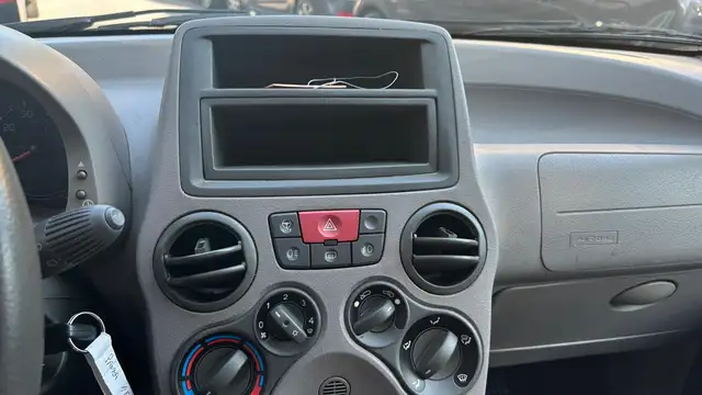 Fiat Panda view 14