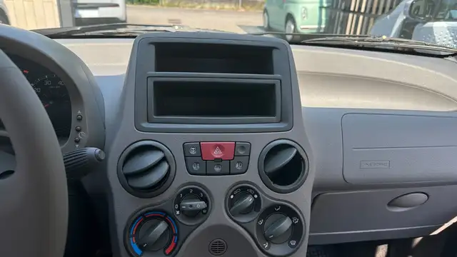 Fiat Panda view 20