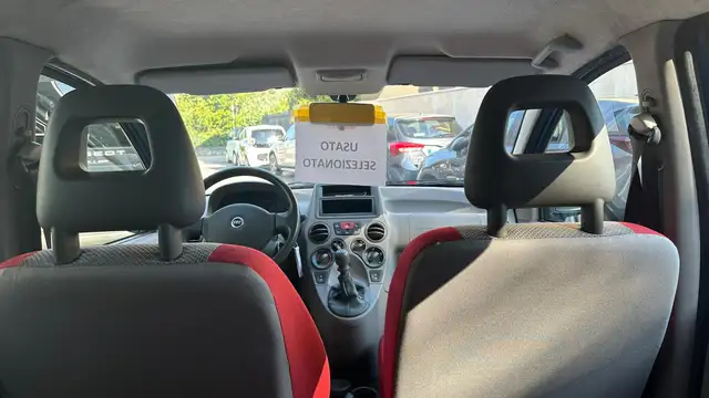 Fiat Panda view 8