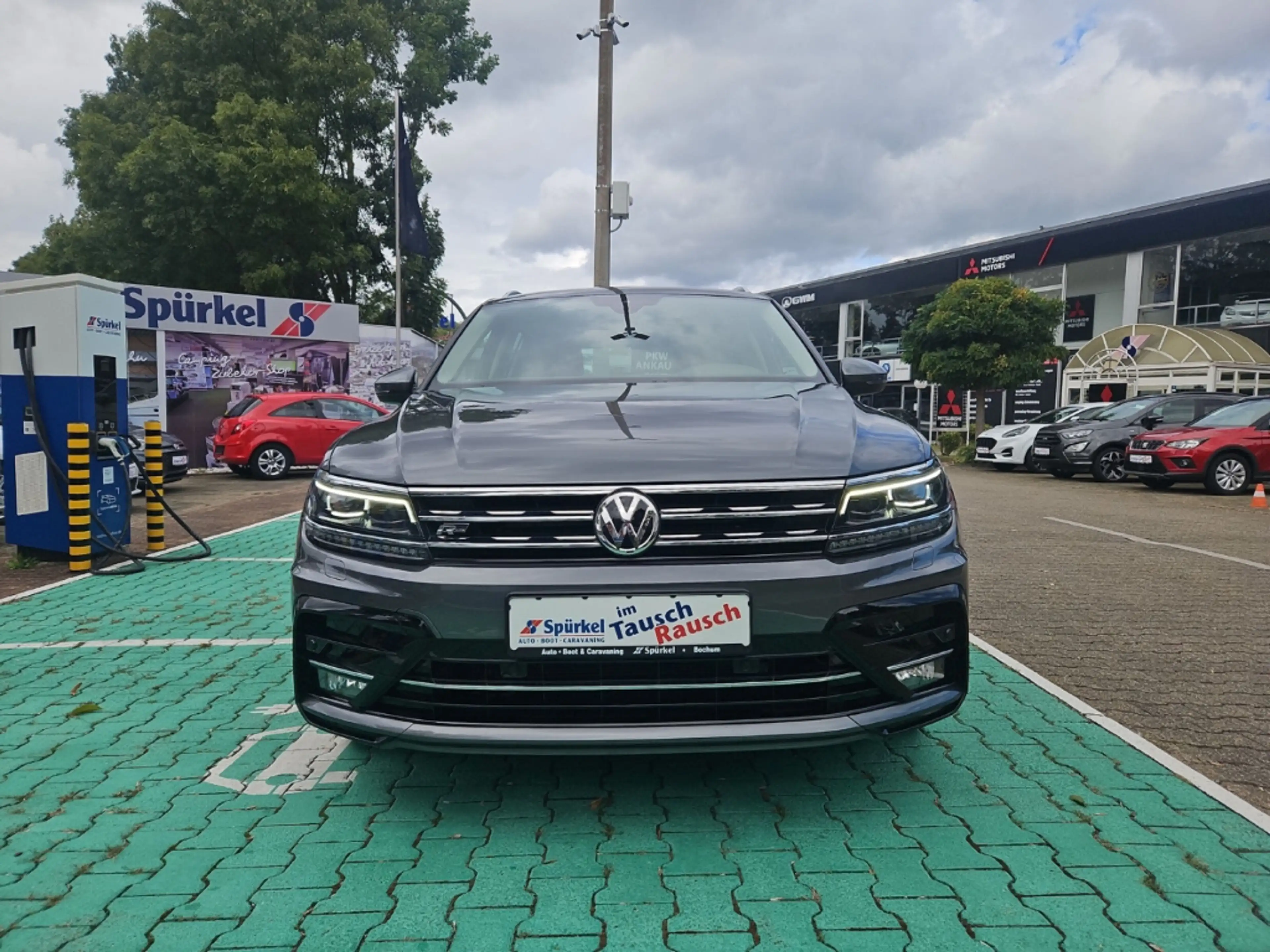 Volkswagen Tiguan Highline, Automatik, Navigation, AHK, Sitzheizung — photo 13