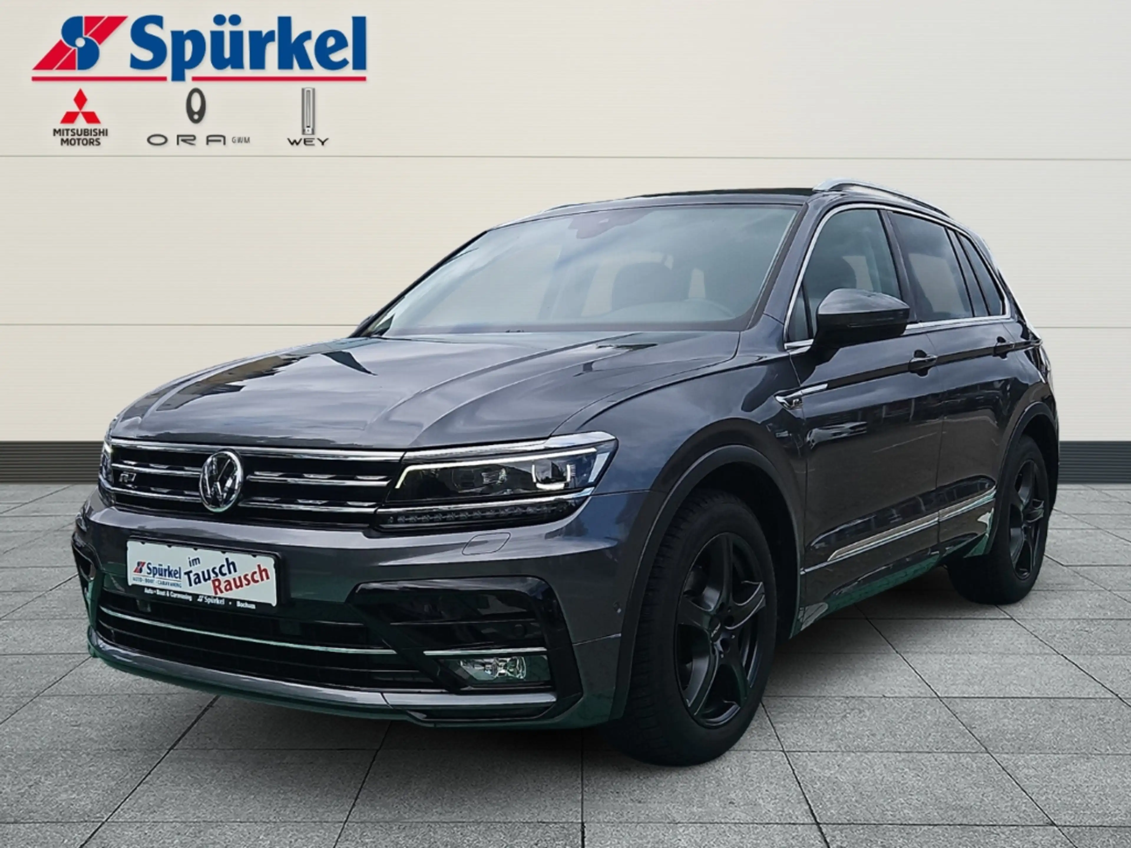 Volkswagen Tiguan Highline, Automatik, Navigation, AHK, Sitzheizung