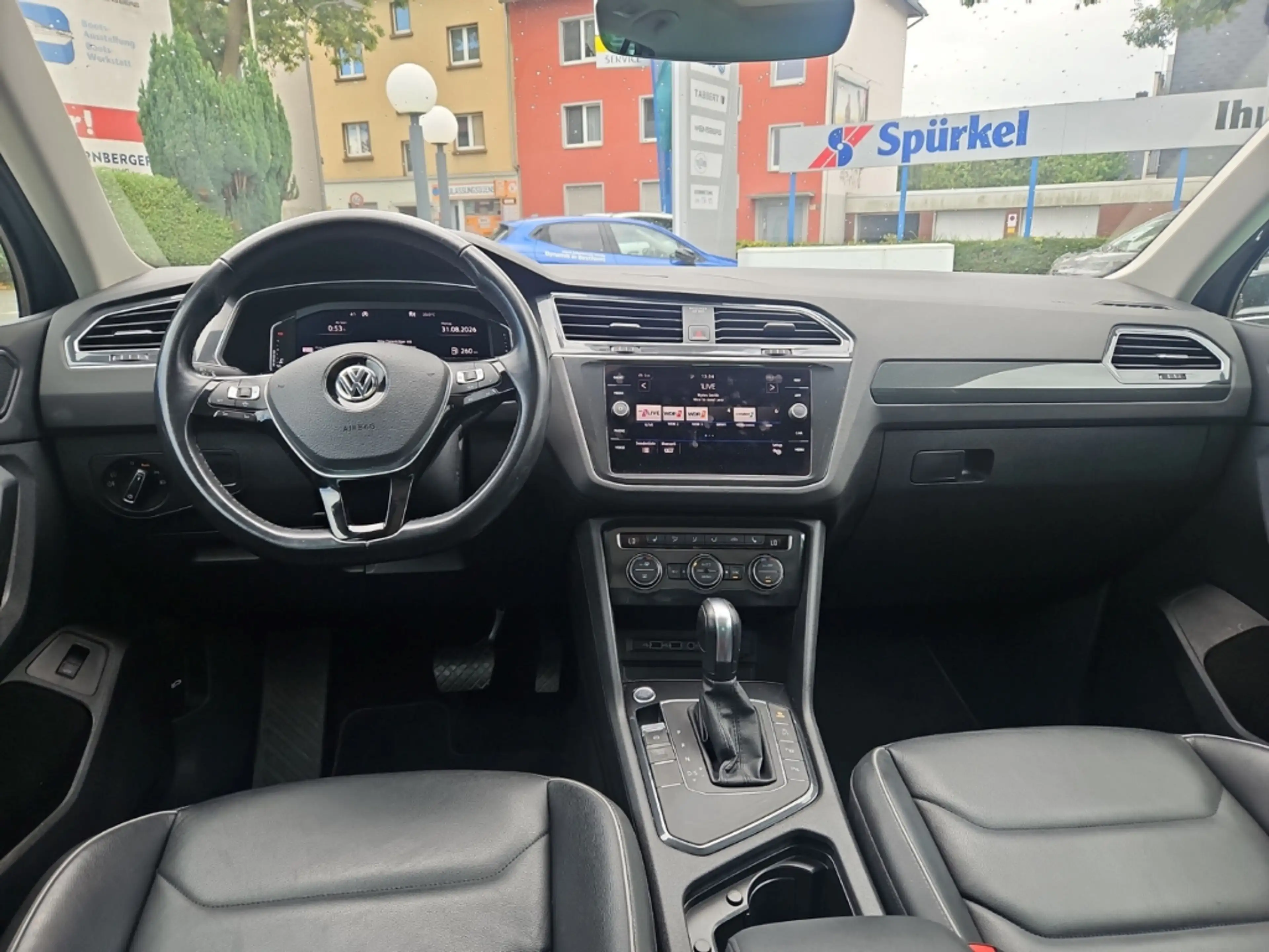 Volkswagen Tiguan Highline, Automatik, Navigation, AHK, Sitzheizung — photo 9