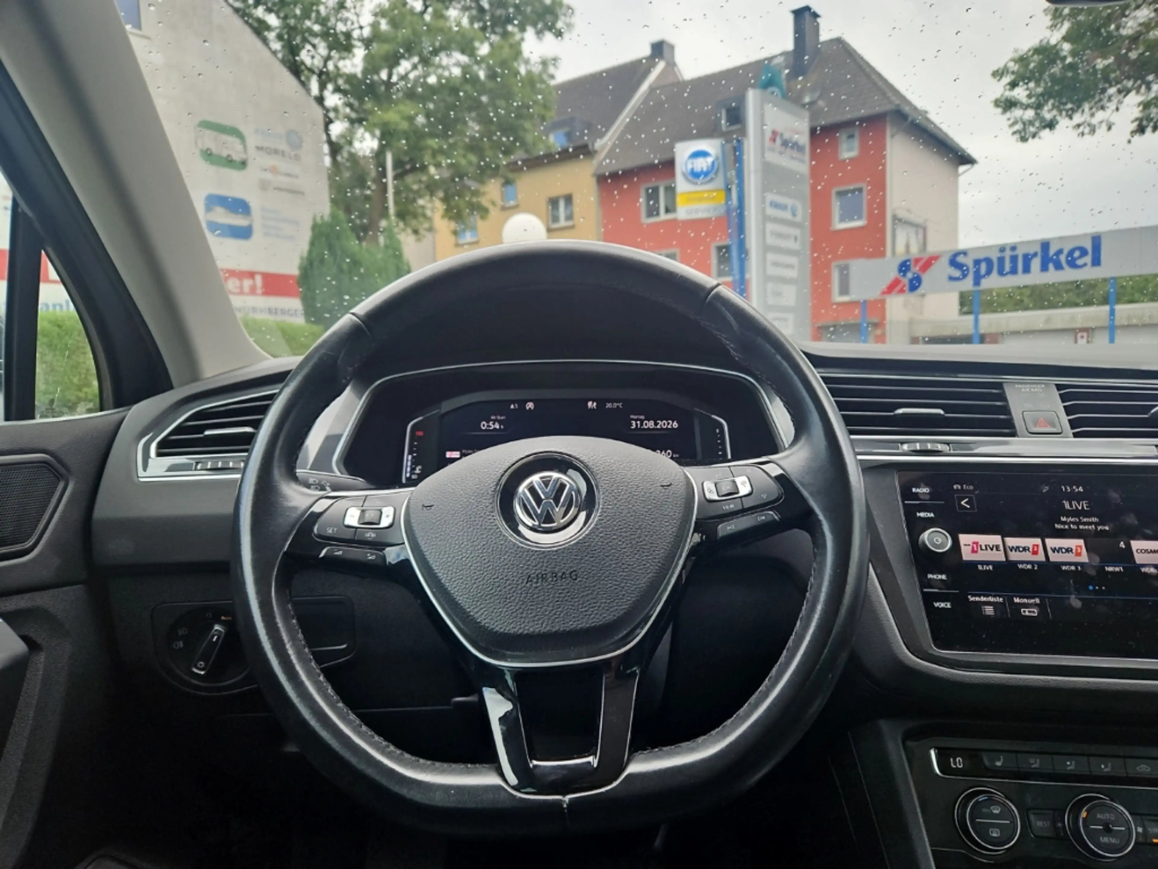 Volkswagen Tiguan Highline, Automatik, Navigation, AHK, Sitzheizung — photo 11