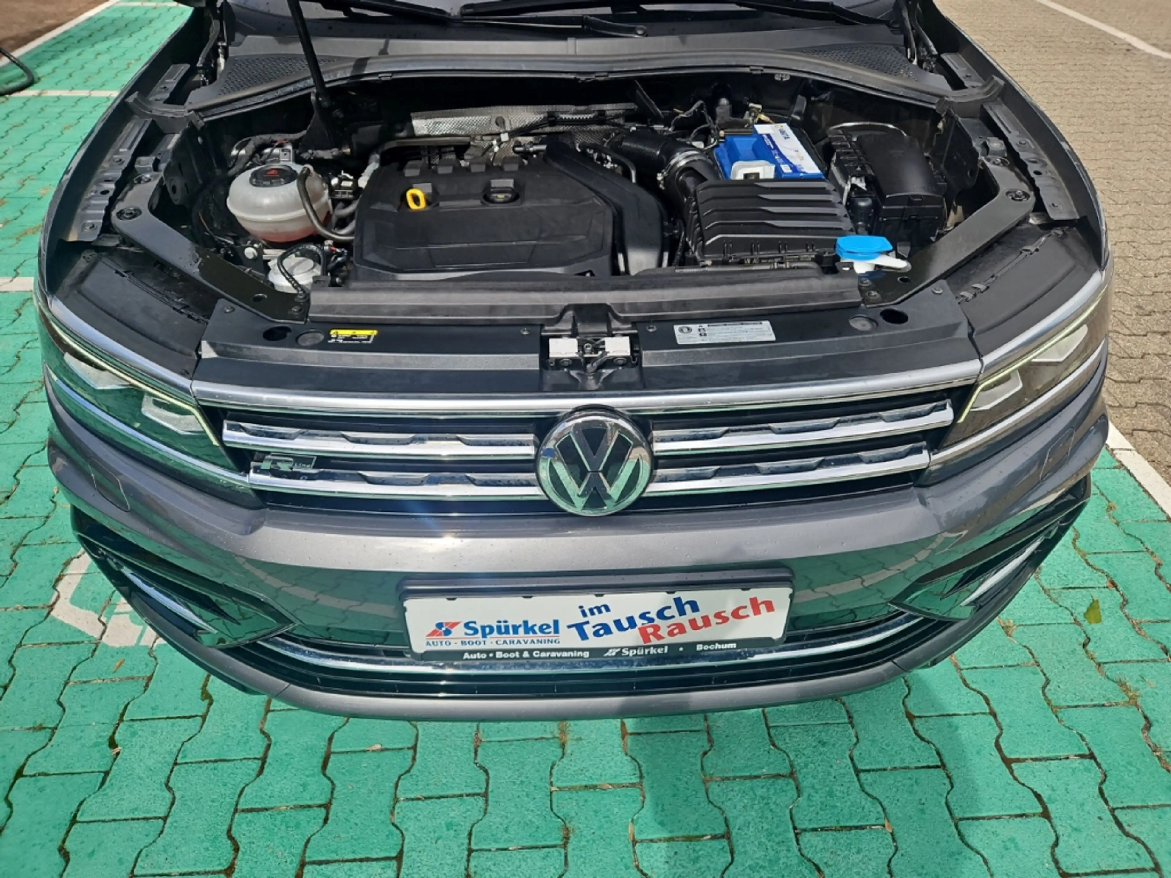 Volkswagen Tiguan Highline, Automatik, Navigation, AHK, Sitzheizung — photo 14