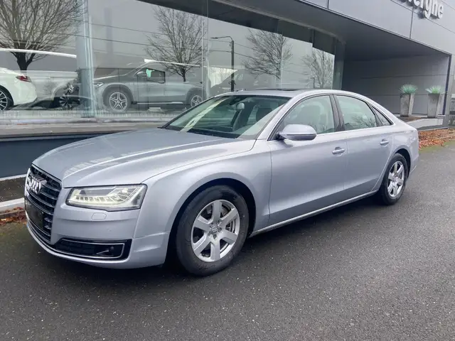 Audi A8 A8 3.0 TDI DPF clean diesel quattro tiptronic Lang