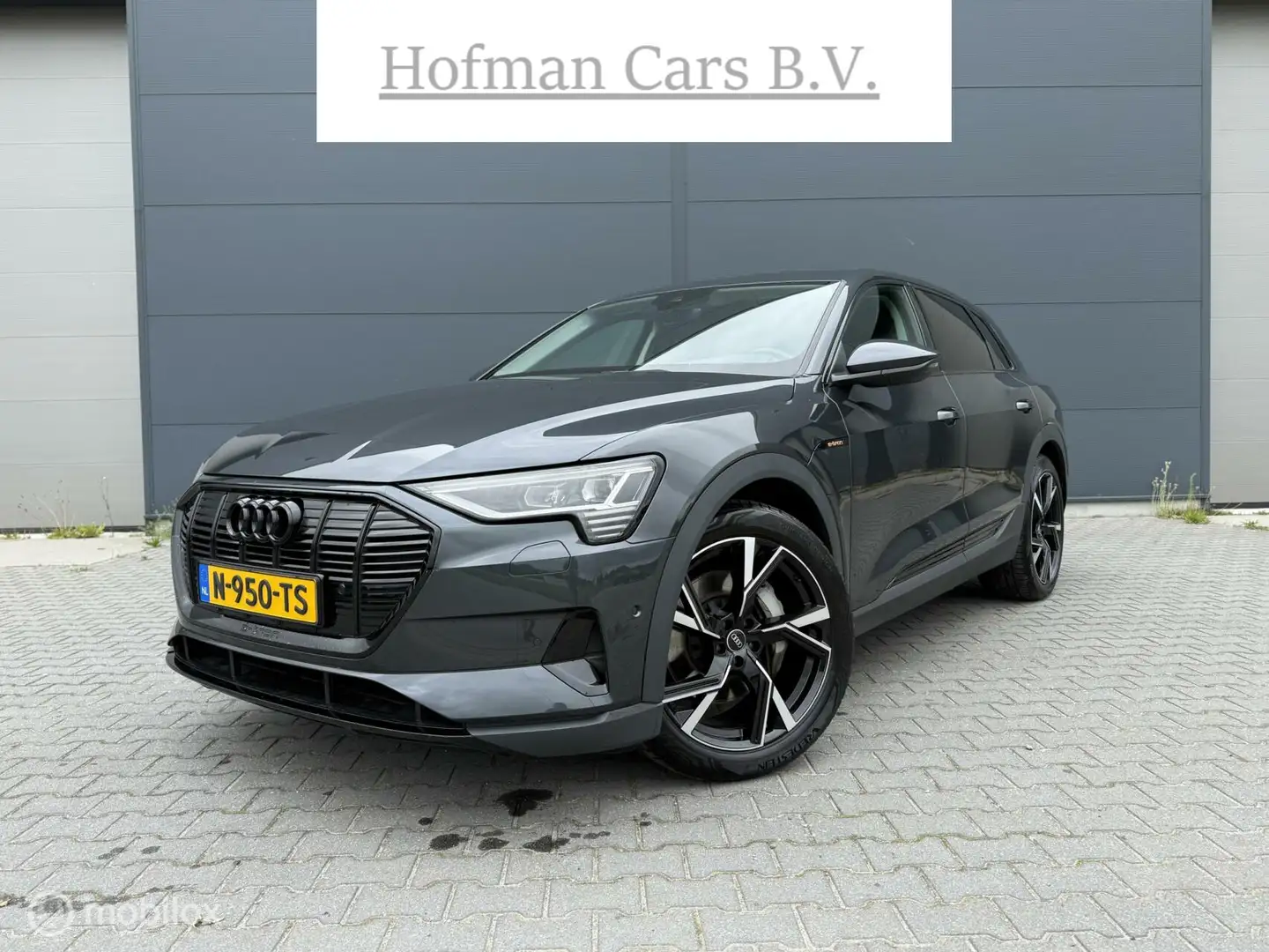 Audi e-tron 55 quattro edition 95 kWh SOH 95% Incl. BTW 2021 Grijs - 1
