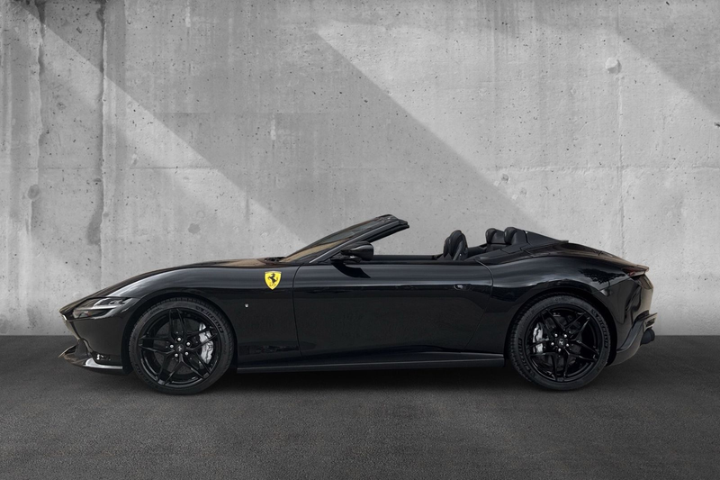 Ferrari Roma Spider*Full Carbon*Painted Shields*Daytona — photo 2