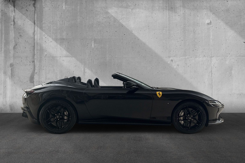 Ferrari Roma Spider*Full Carbon*Painted Shields*Daytona — photo 9