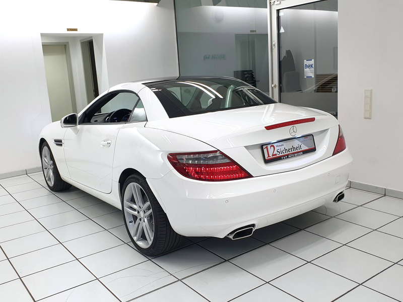 Mercedes-Benz SLK 200 SLK 200 (BlueEFFICIENCY) 7G-TRONIC 1.Hand Scheckheft MB Leder Navi Pano BiXenon AIRSCARF — photo 7