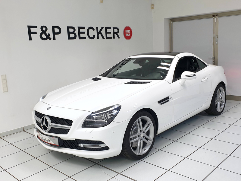 Mercedes-Benz SLK 200 SLK 200 (BlueEFFICIENCY) 7G-TRONIC 1.Hand Scheckheft MB Leder Navi Pano BiXenon AIRSCARF — photo 2