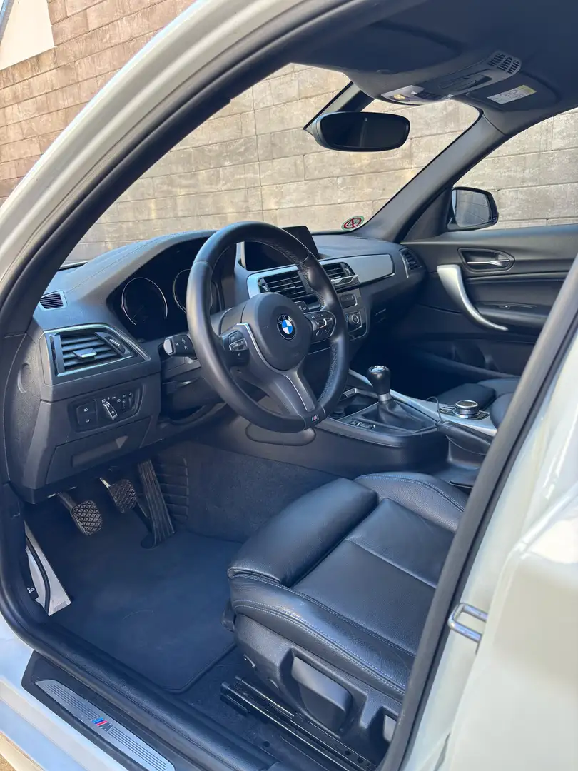 BMW 118 118i Edition M Sport Shadow Weiß - 1