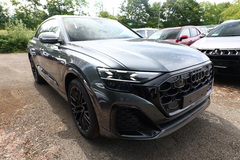 Audi Q8 S line 2xS LederAmatur 22Z Laser Pano HUD Klim4... — photo 2