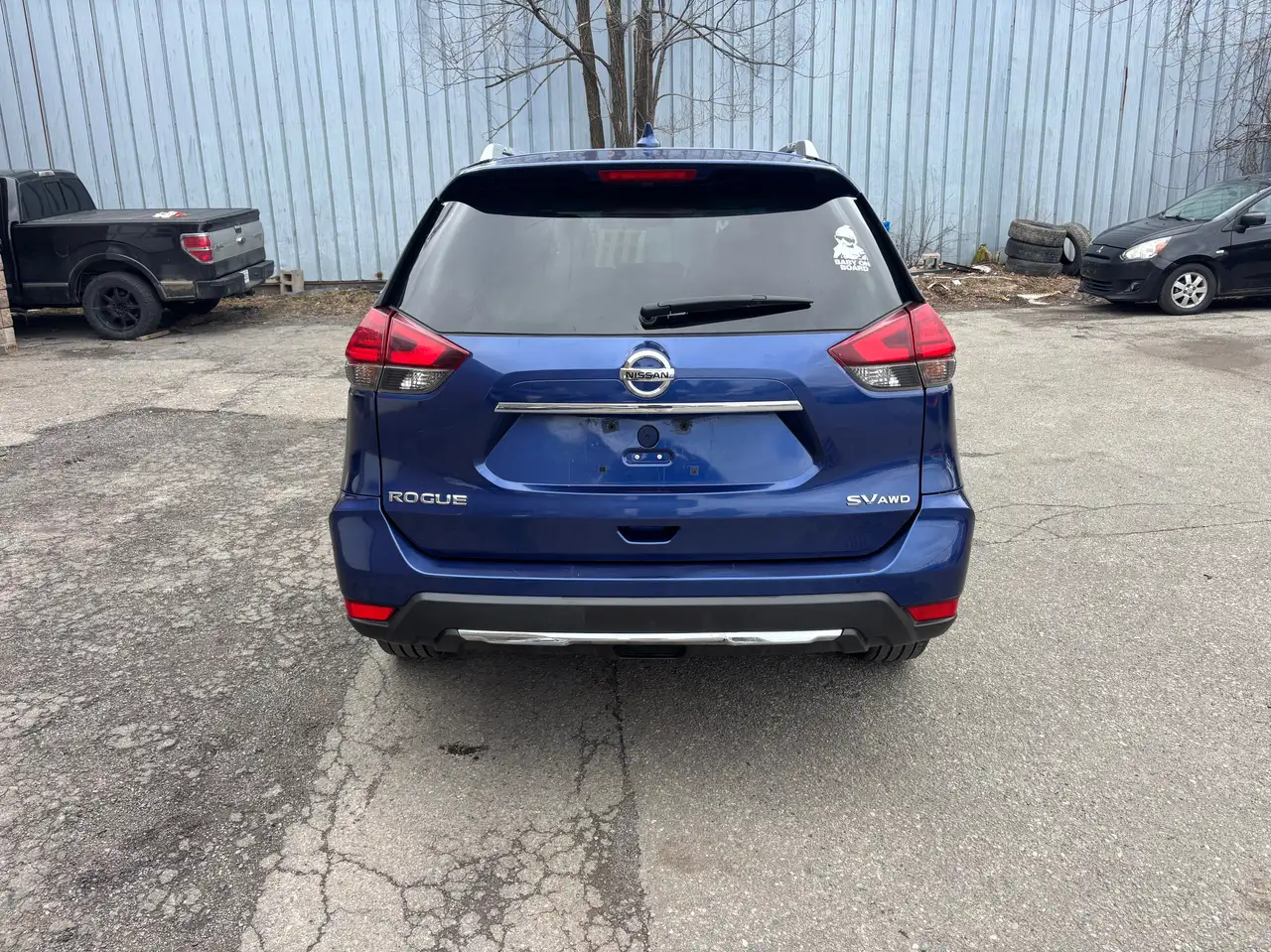 Nissan Rogue снимка Nissan Rogue