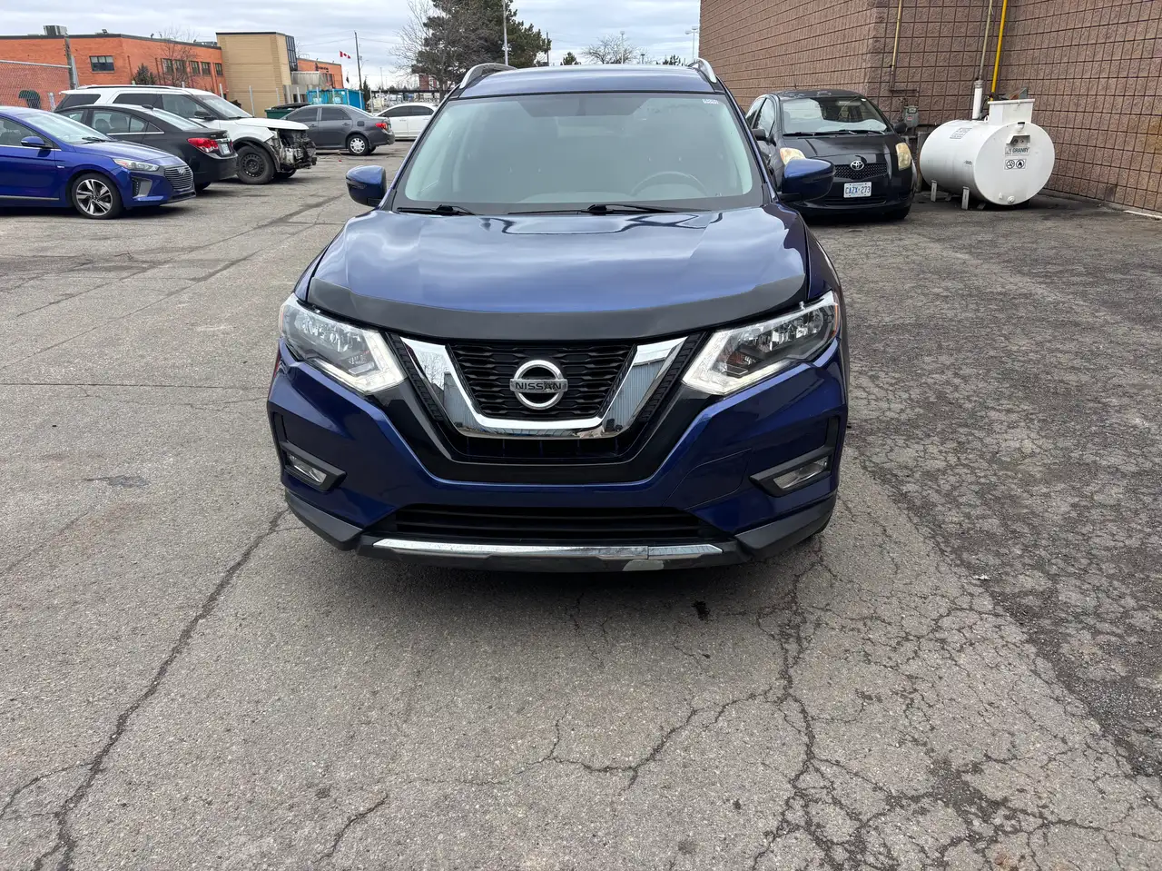 Nissan Rogue снимка Nissan Rogue