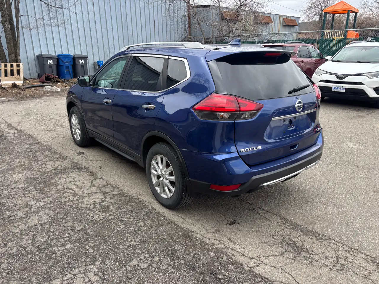 Nissan Rogue снимка Nissan Rogue