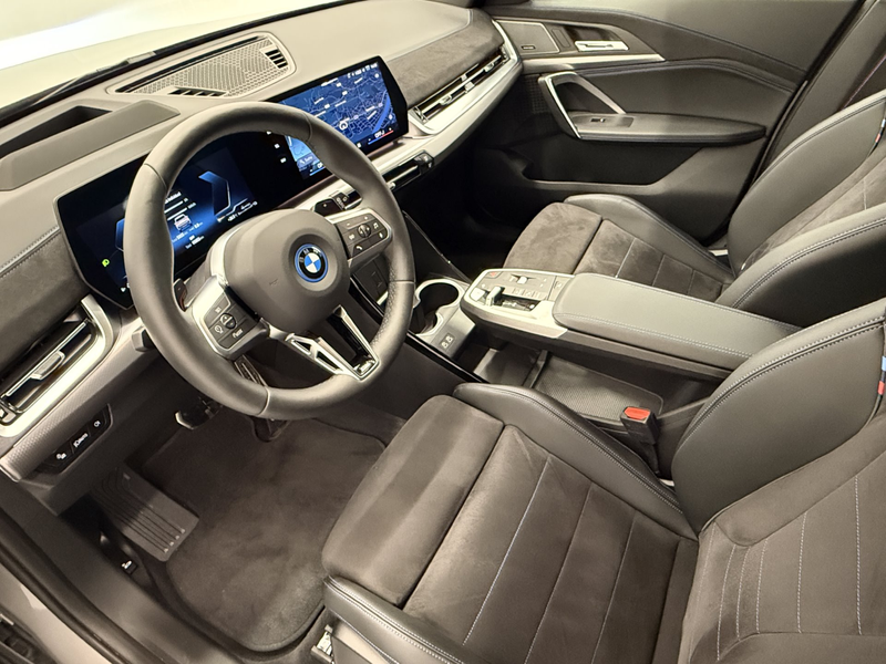 BMW X1 xDrive25e — photo 7