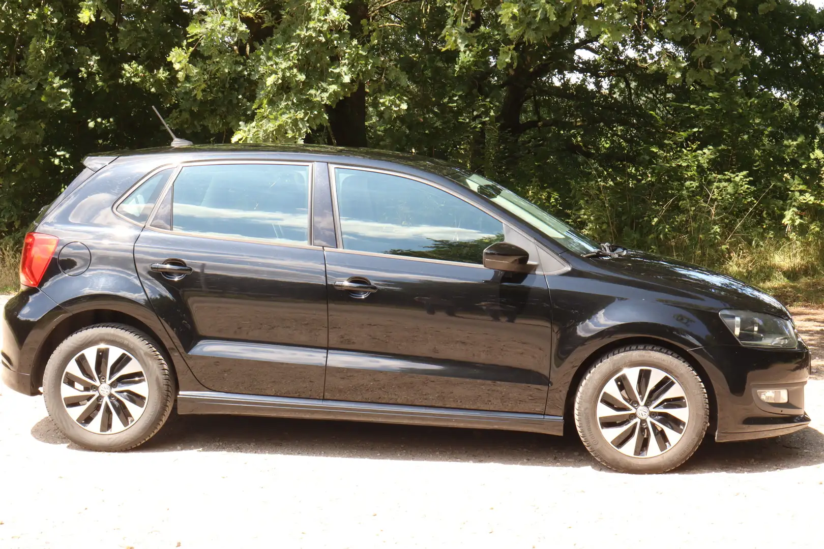 Volkswagen Polo Polo 1.4 TDI BlueMotion Zwart - 1