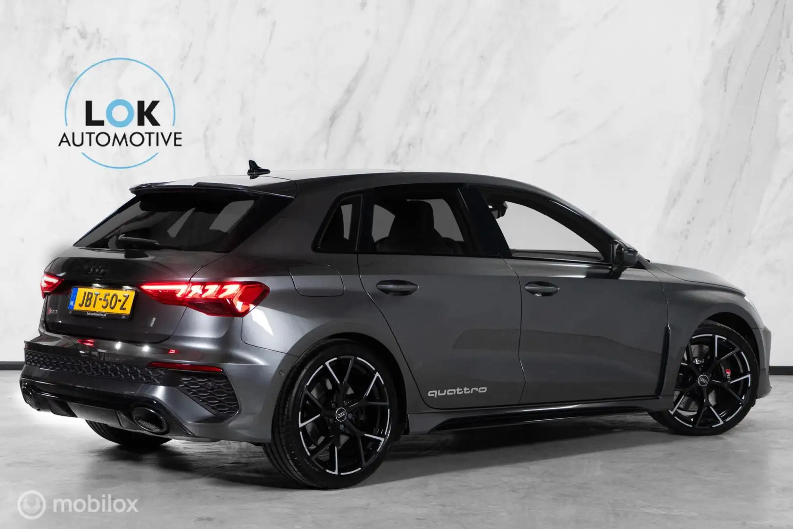 Audi RS3 2.0 TFSI RS 3 quattro Grau - 2